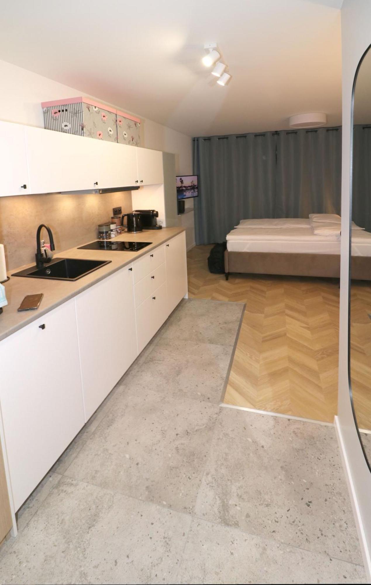 Falcon Apartment Center 4 Metro Swietokrzyska Varšava Exteriér fotografie